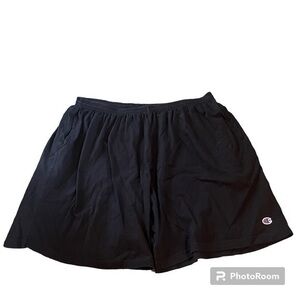 Men’s black Champion sweat athletic shorts